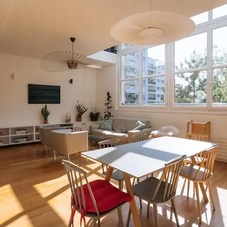 아파트 Stunning 3bd Duplex Apart In Les Buttes Chaumont *