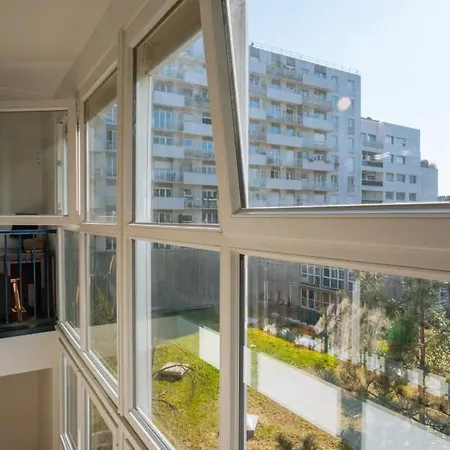 Stunning 3bd Duplex Apart In Les Buttes Chaumont 아파트 파리