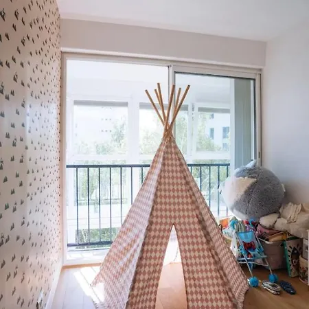 Stunning 3bd Duplex Apart In Les Buttes Chaumont 아파트 *