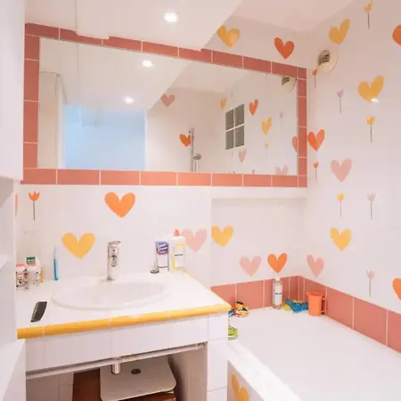 Stunning 3bd Duplex Apart In Les Buttes Chaumont *