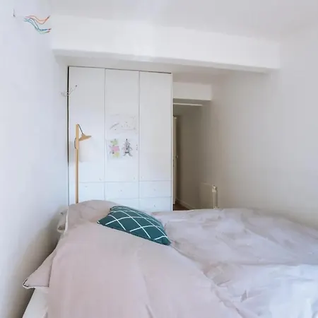Stunning 3bd Duplex Apart In Les Buttes Chaumont 아파트 파리